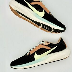 Nike Air Zoom Pegasus 40 Men Running Shoes Black/Citron Tint Excellent Condition